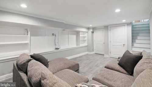 208 Mckean St, Philadelphia PA 19148-2646 exterior