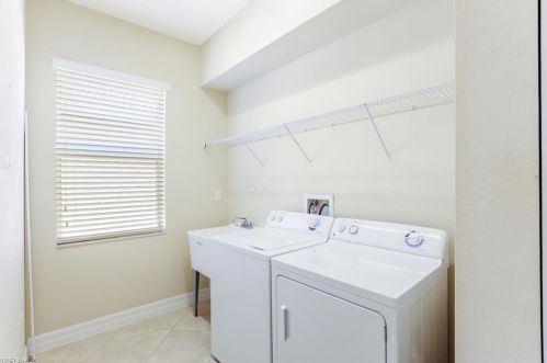 6619 Marbella Dr, Naples FL 34105-5040 exterior