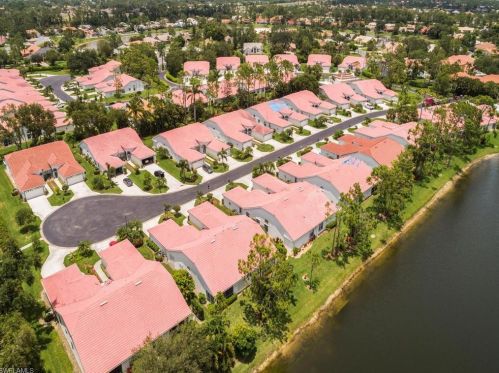 268 Melrose Pl, Naples FL 34104-7848 exterior