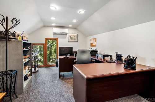 10 Franklin Ave, Edison NJ 08837-3321 exterior