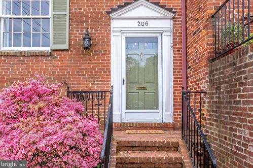 206 Green St, Alexandria, VA 22314-4316