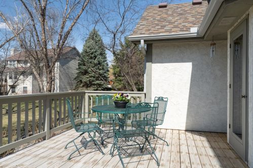 2307 Fld Stone Dr, Saint Paul MN 55120-1919 exterior