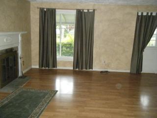 1138 Cleveland Heights Blvd, Cleveland OH  44121-1822 exterior