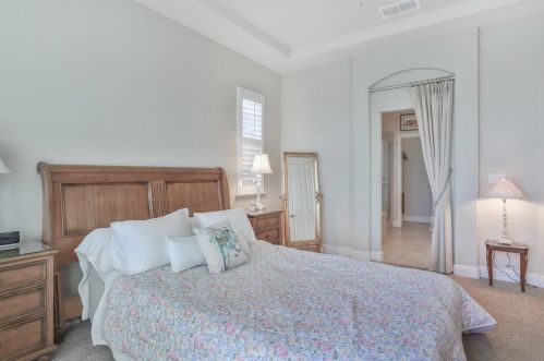 797 Hildebrand Cir, Folsom CA 95630-6309 exterior