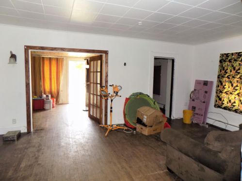 1031 James Ave, Meskegon MI 49442-2135 exterior