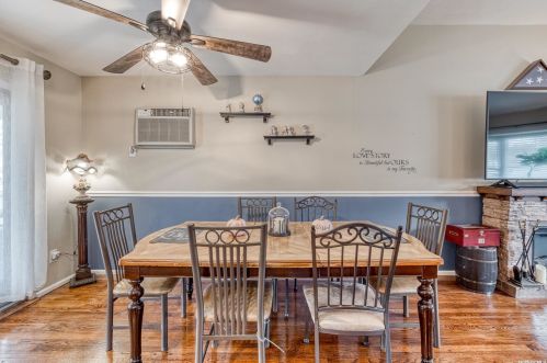 8 Linda Ln, Babylon NY exterior