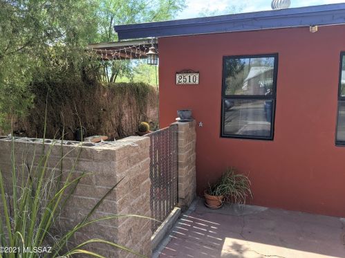 2510 La Cienega Dr, Tucson, AZ 85716-1506