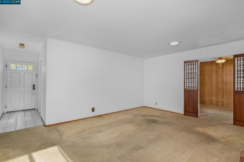 3948 Majestic Dr, Concord CA  94519-1214 exterior