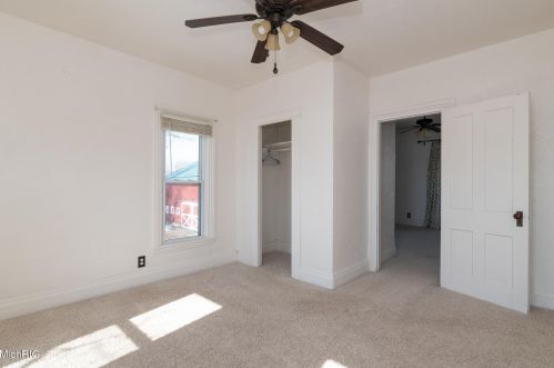 1104 Hoffman St, Three Rivers MI 49093-1017 exterior