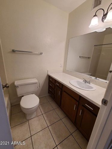 7028 41 St, Phoenix AZ 85044-6799 exterior