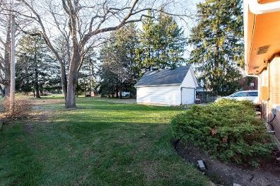 1908 Ave, Waukegan IL 60087-5112 exterior