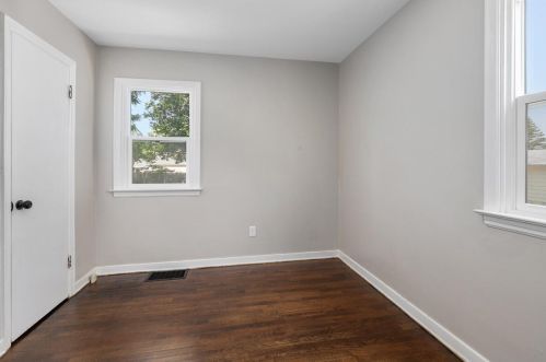 3117 Stratford Dr, Wyoming MI exterior