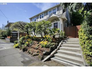 1327 33rd Ave, Portland OR  97232-1937 exterior