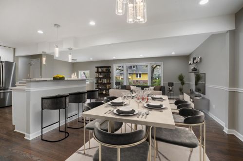 10826 Longwood Dr, Chicago IL  60643-3313 exterior