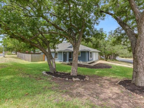 12900 Campos Dr, Austin TX  78727-7040 exterior