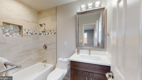 4407 Foote St, Washington DC 20019-4728 exterior