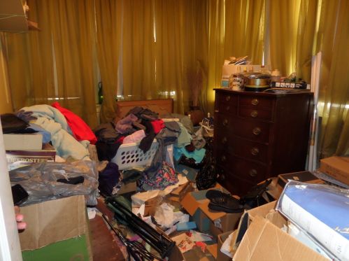 8028 Yates Blvd, Chicago IL 60617-2316 exterior