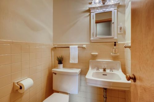 1441 Brk Ave, Saint Paul MN 55109-2012 exterior