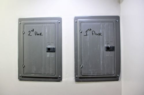 8733 Harper Ave, Chicago IL 60619-4606 exterior