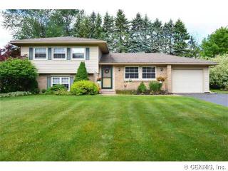 22 Cutter Dr, Rochester NY  14624-4413 exterior