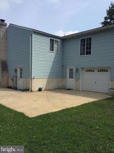 123 Nicholas Rd, Lancaster PA 17603-9423 exterior