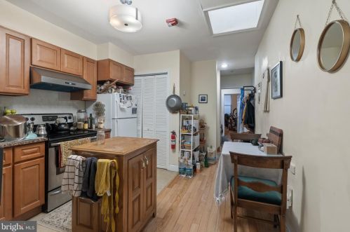 1336 Girard Ave, Philadelphia PA 19122-4212 exterior