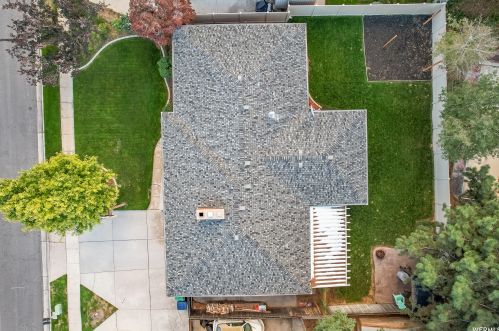 1768 Abbedale Ln, Sandy UT 84092-3723 exterior