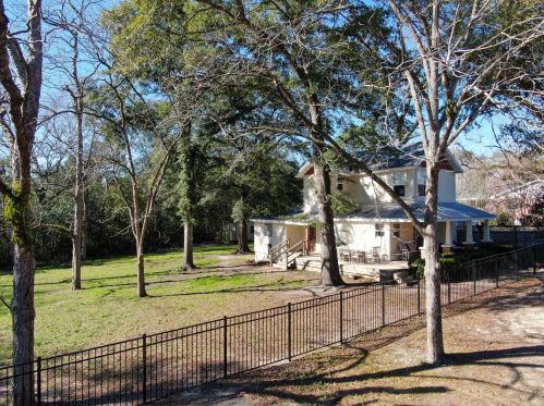 210 Michigan St, Defuniak Springs FL 32435-2628 exterior