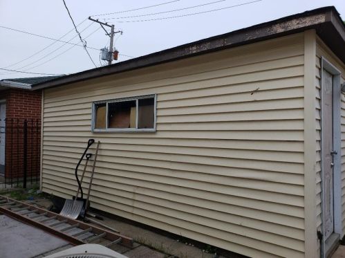 3033 Pitney Ct, Chicago IL  60608-5505 exterior