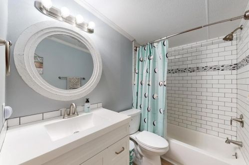 21 Roy Webb Rd, Huntsville TX 77320-1670 exterior