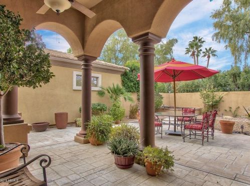 5108 34 Pl, Phoenix AZ 85018-1543 exterior