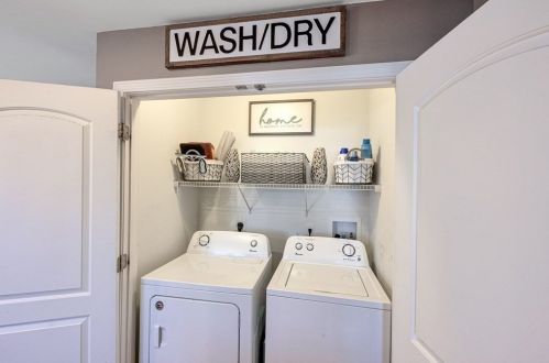 77 Laurence St, Springfield MA 01104-2609 exterior