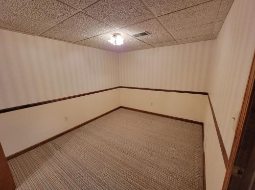 5917 Leisure South Dr, Grand Rapids MI 49548-6857 exterior