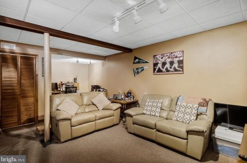 31 Spruce St, Camden NJ 08109-5021 exterior