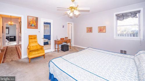 8921 2 Ave, Silver Spring MD 20910-2149 exterior