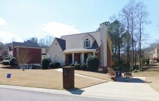 1866 Russet Woods Ln, Birmingham, AL 35244-8265