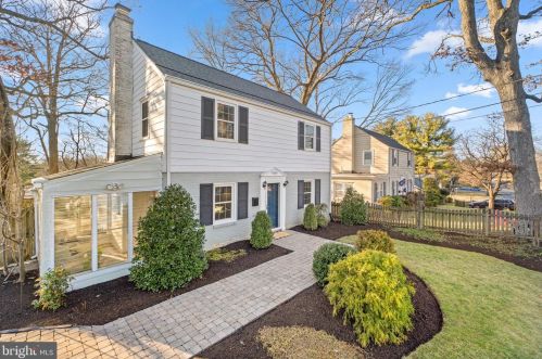 9804 Merwood Ln, Silver Spring, MD 20901-2522