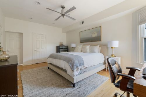 1908 Roscoe St, Chicago IL 60618-6245 exterior