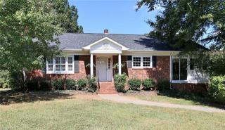 6385 Holder Rd, Clemmons, NC 27012-9285