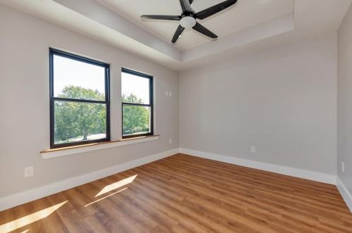 302 Edgewood Dr, Montgomery TX exterior