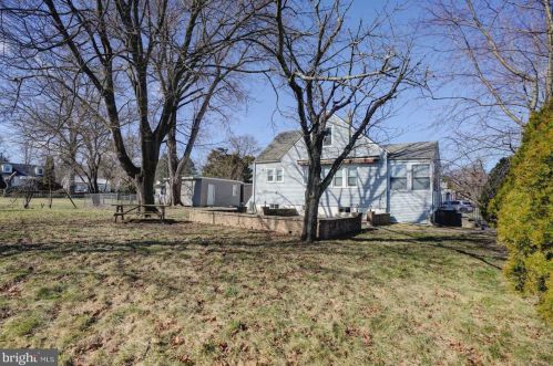 161 Albemarle Ave, Trenton, NJ 08638-3503