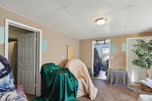 937 Leonard St, Grand Rapids MI 49534-0011 exterior