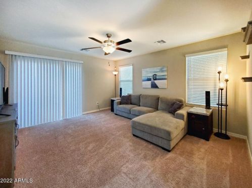 8057 Albeniz Pl, Phoenix AZ  85043 exterior