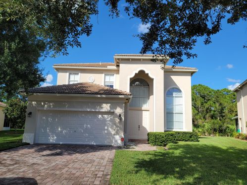 5671 Sunberry Cir, Fort Pierce, FL 34951-3119