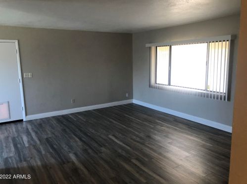 19625 16 Dr, Phoenix AZ 85015-1429 exterior