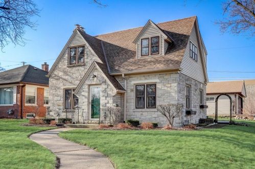 3745 3rd St, Milwaukee, WI 53207-3850