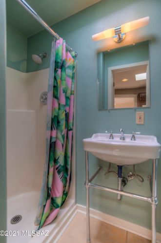 2716 6 St, Tucson AZ 85716-4862 exterior