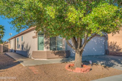 4237 Mesquite Desert Trl, Tucson, AZ 85706-3011