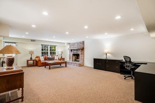 1129 Mason Wood Dr, Atlanta GA 30329-3803 exterior