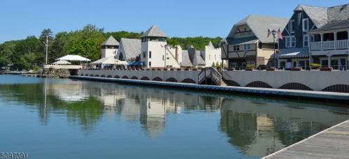 193 Shore Trl, Sparta NJ  07871-2007 exterior